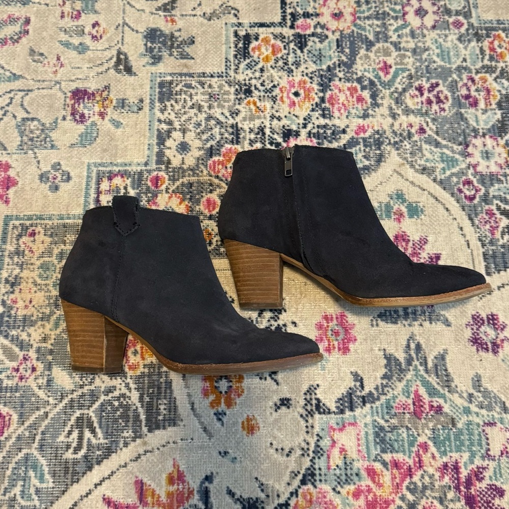 Madewells navy suede Billie Boot